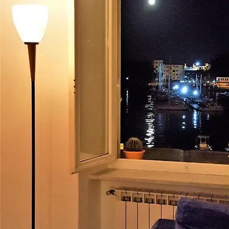 Casa Maili 아파트